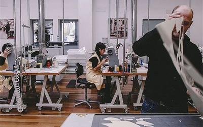 輕奢手袋品牌Oliver Cabell跨界拓展，進(jìn)軍鞋履領(lǐng)域引領(lǐng)新潮流